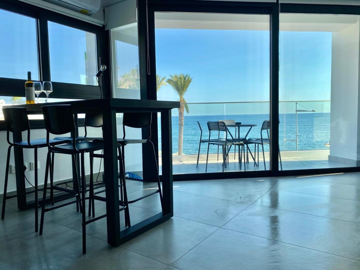 Sea La Vie #2 - Luxury Seaview Apartment Paphos Exterior photo