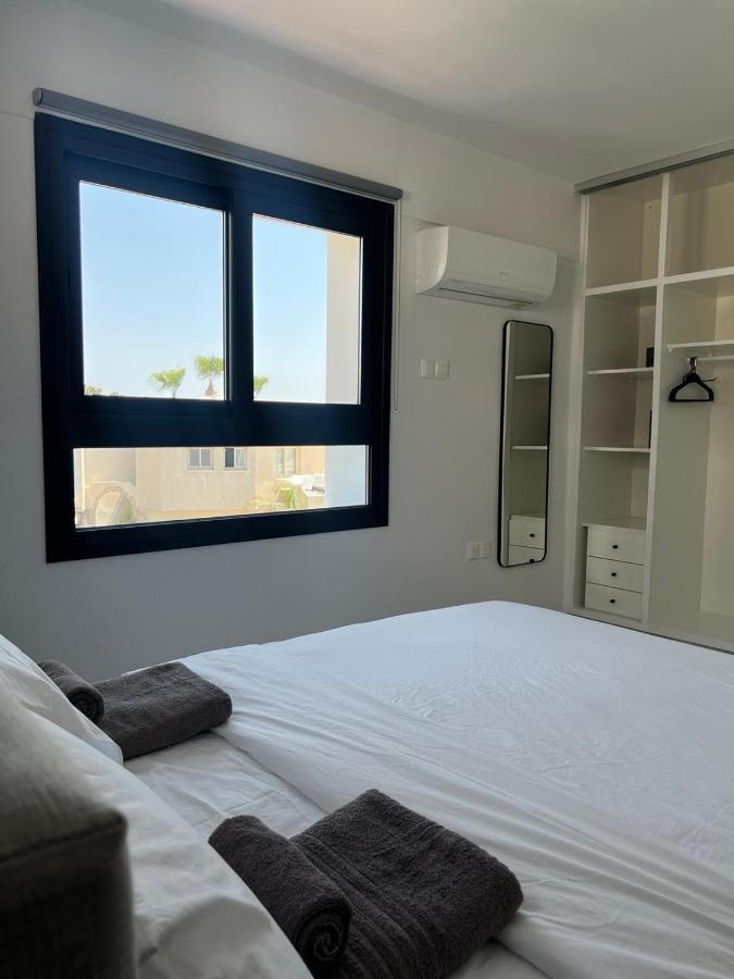 Sea La Vie #2 - Luxury Seaview Apartment Paphos Exterior photo